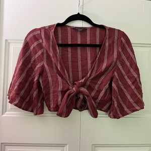AE Tie Front Crop Top